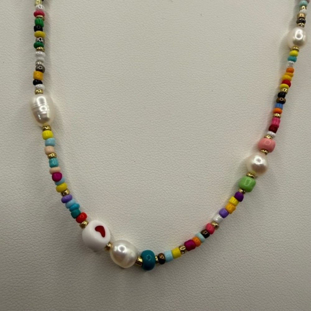 NEW The‎ Sis Kiss Beaded Necklace Colorful  Gold Tone Women - Picture 2 of 3